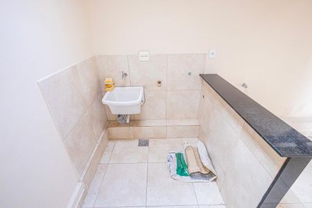 Apartamento para alugar com 85m², 2 quartos e 1 vaga Apartamento para alugar com 85m², 2 quartos e 1 vagaÁrea de Serviço