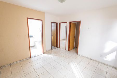 Apartamento para alugar com 85m², 2 quartos e 1 vaga Apartamento para alugar com 85m², 2 quartos e 1 vagaSala