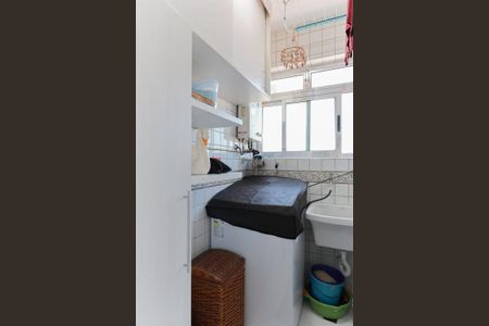 Apartamento à venda com 81m², 2 quartos e 1 vagaÁrea de serviço