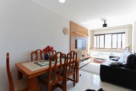 Apartamento à venda com 81m², 2 quartos e 1 vagaSala