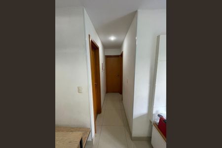Corredor de apartamento à venda com 2 quartos, 67m² em Jacarepaguá, Rio de Janeiro