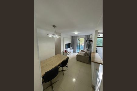 Sala de apartamento à venda com 2 quartos, 67m² em Jacarepaguá, Rio de Janeiro