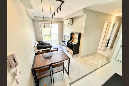 Sala/Cozinha de apartamento para alugar com 2 quartos, 48m² em Jardim São Paulo, São Paulo