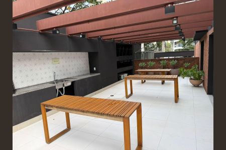 Apartamento para alugar com 65m², 2 quartos e 2 vagas Apartamento para alugar com 65m², 2 quartos e 2 vagasÁrea externa