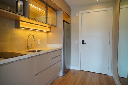 Cozinha de kitnet/studio para alugar com 1 quarto, 35m² em Auxiliadora, Porto Alegre