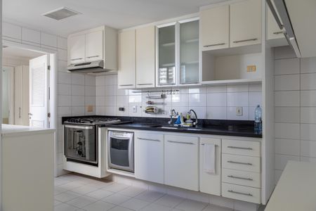 Apartamento à venda com 185m², 3 quartos e 3 vagasCozinha