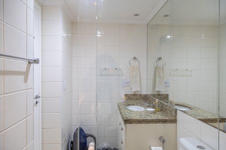 Apartamento à venda com 185m², 3 quartos e 3 vagasBanheiro da Suíte 2