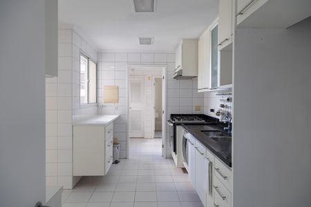 Apartamento à venda com 185m², 3 quartos e 3 vagasCozinha