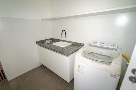 Apartamento à venda com 75m², 2 quartos e 2 vagasÁrea de Serviço