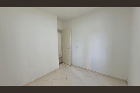 Quarto 01 de apartamento para alugar com 2 quartos, 56m² em Vila Sao Carlos, Itaquaquecetuba