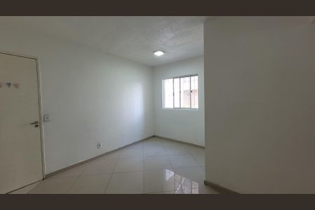 Sala de apartamento para alugar com 2 quartos, 56m² em Vila Sao Carlos, Itaquaquecetuba