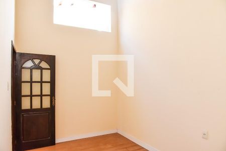 Casa à venda com 300m², 4 quartos e 1 vagaQuarto