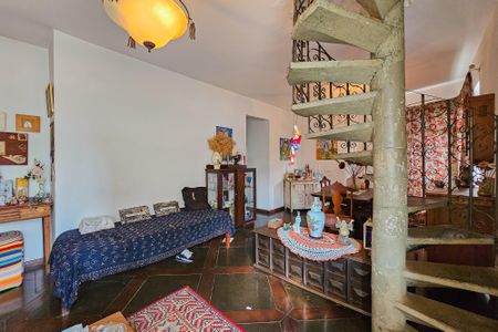 Apartamento à venda com 3 quartos, 180m² em Santo Antônio, Belo Horizonte