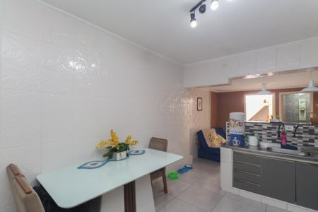 Casa à venda com 98m², 2 quartos e 1 vaga Casa à venda com 98m², 2 quartos e 1 vagaCozinha