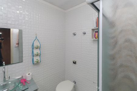Casa à venda com 98m², 2 quartos e 1 vaga Casa à venda com 98m², 2 quartos e 1 vagaBanheiro