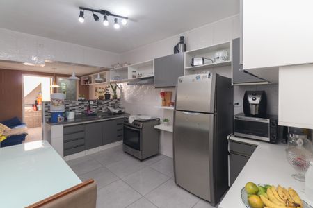 Casa à venda com 98m², 2 quartos e 1 vaga Casa à venda com 98m², 2 quartos e 1 vagaCozinha