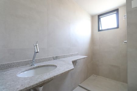 Apartamento à venda com 190m², 4 quartos e 3 vagasBanheiro da Suíte 4