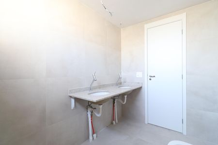 Apartamento à venda com 190m², 4 quartos e 3 vagasBanheiro da Suíte 3