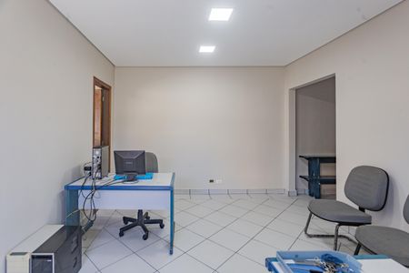 Casa à venda com 159m², 1 quarto e 4 vagasSala