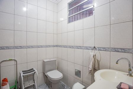 Casa à venda com 159m², 1 quarto e 4 vagasBanheiro