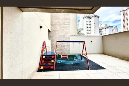 Apartamento à venda com 140m², 2 quartos e 3 vagas Apartamento à venda com 140m², 2 quartos e 3 vagasPlayground