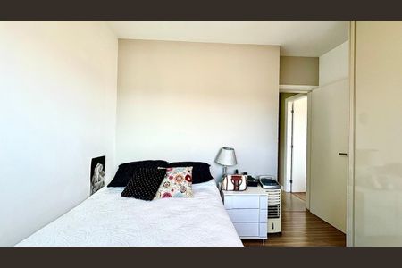Apartamento à venda com 140m², 2 quartos e 3 vagas Apartamento à venda com 140m², 2 quartos e 3 vagasQuarto 2