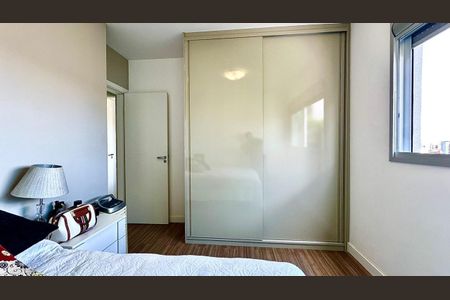 Apartamento à venda com 140m², 2 quartos e 3 vagas Apartamento à venda com 140m², 2 quartos e 3 vagasQuarto 2