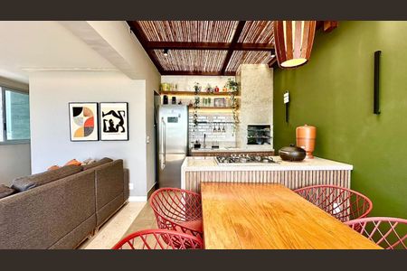 Apartamento à venda com 140m², 2 quartos e 3 vagas Apartamento à venda com 140m², 2 quartos e 3 vagasCobertura
