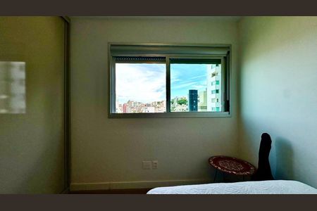 Apartamento à venda com 140m², 2 quartos e 3 vagas Apartamento à venda com 140m², 2 quartos e 3 vagasQuarto 2