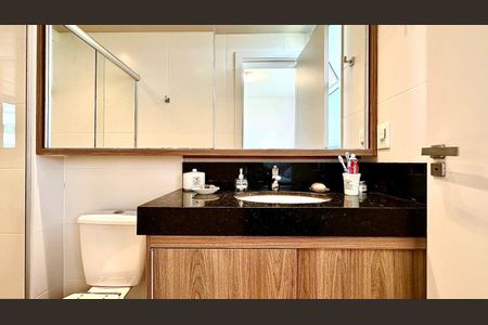 Suíte  de apartamento à venda com 2 quartos, 140m² em Cruzeiro, Belo Horizonte