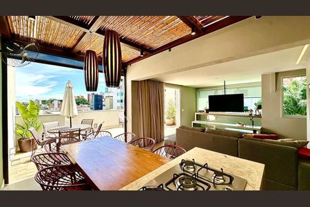 Apartamento à venda com 140m², 2 quartos e 3 vagas Apartamento à venda com 140m², 2 quartos e 3 vagasCobertura