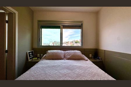 Apartamento à venda com 140m², 2 quartos e 3 vagas Apartamento à venda com 140m², 2 quartos e 3 vagasQuarto Suíte