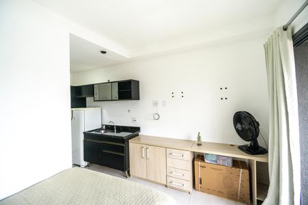 Sala quarto e cozinha de kitnet/studio à venda com 1 quarto, 23m² em Vila Esperança, São Paulo