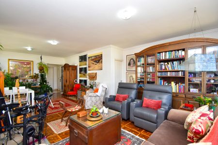 Apartamento à venda com 138m², 3 quartos e 1 vagaSala de estar