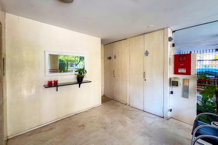 Apartamento à venda com 138m², 3 quartos e 1 vagahall de entrada