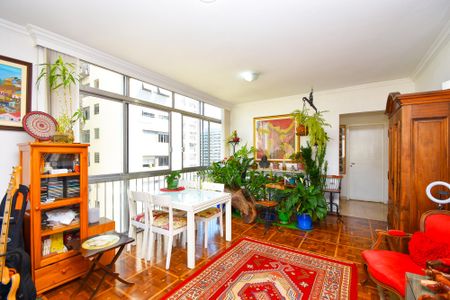 Apartamento à venda com 138m², 3 quartos e 1 vagaSala de jantar