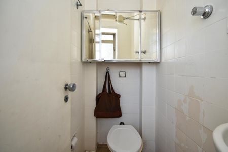 Apartamento à venda com 138m², 3 quartos e 1 vagabanheiro de serviço