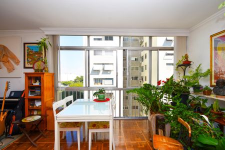 Apartamento à venda com 138m², 3 quartos e 1 vagaSala de jantar