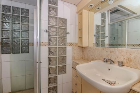 Apartamento à venda com 200m², 4 quartos e 1 vagaBanheiro da Suíte Americana