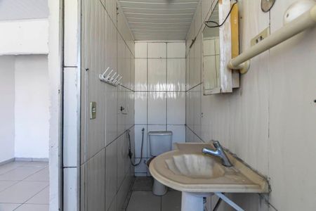 Banheiro da Suíte de casa para alugar com 3 quartos, 178m² em Vila Virginia, São Paulo