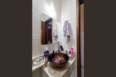 Casa à venda com 190m², 2 quartos e 3 vagasBanheiro 