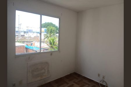 Quarto de apartamento para alugar com 2 quartos, 65m² em Santa Cruz, Rio de Janeiro