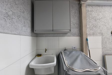 Casa de condomínio para alugar com 57m², 2 quartos e 1 vagaÁrea de Serviço