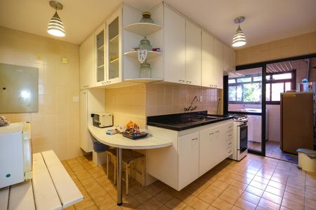 Apartamento à venda com 120m², 3 quartos e 2 vagasCozinha