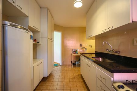 Apartamento à venda com 120m², 3 quartos e 2 vagasCozinha