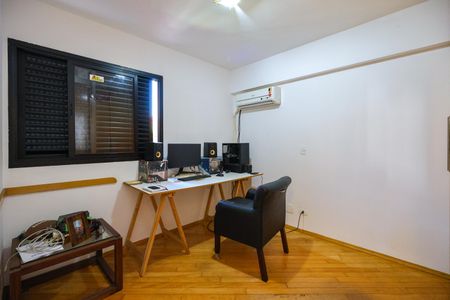 Apartamento à venda com 120m², 3 quartos e 2 vagasQuarto 3