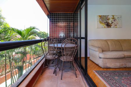Apartamento à venda com 120m², 3 quartos e 2 vagasVaranda da Sala