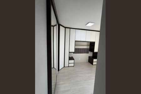 Foto 04 de apartamento à venda com 2 quartos, 54m² em Jardim Roberto, Osasco