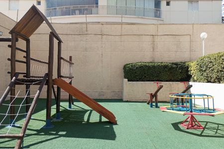 Apartamento à venda com 135m², 3 quartos e 3 vagasÁrea comum - Playground