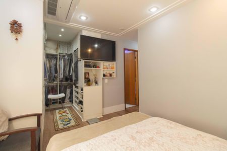 Apartamento à venda com 135m², 3 quartos e 3 vagasSuíte 1